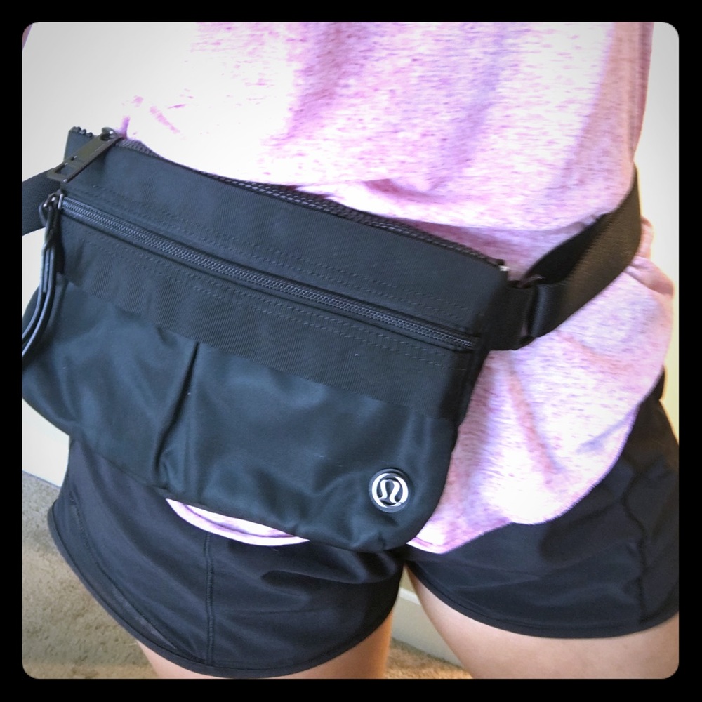 lululemon black fanny pack
